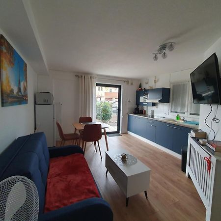 Studio Equipe Et Meuble St Cyprien Saint-Cyprien  Dış mekan fotoğraf