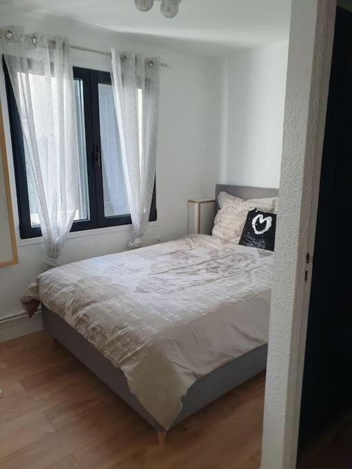 Studio Equipe Et Meuble St Cyprien Saint-Cyprien  Dış mekan fotoğraf