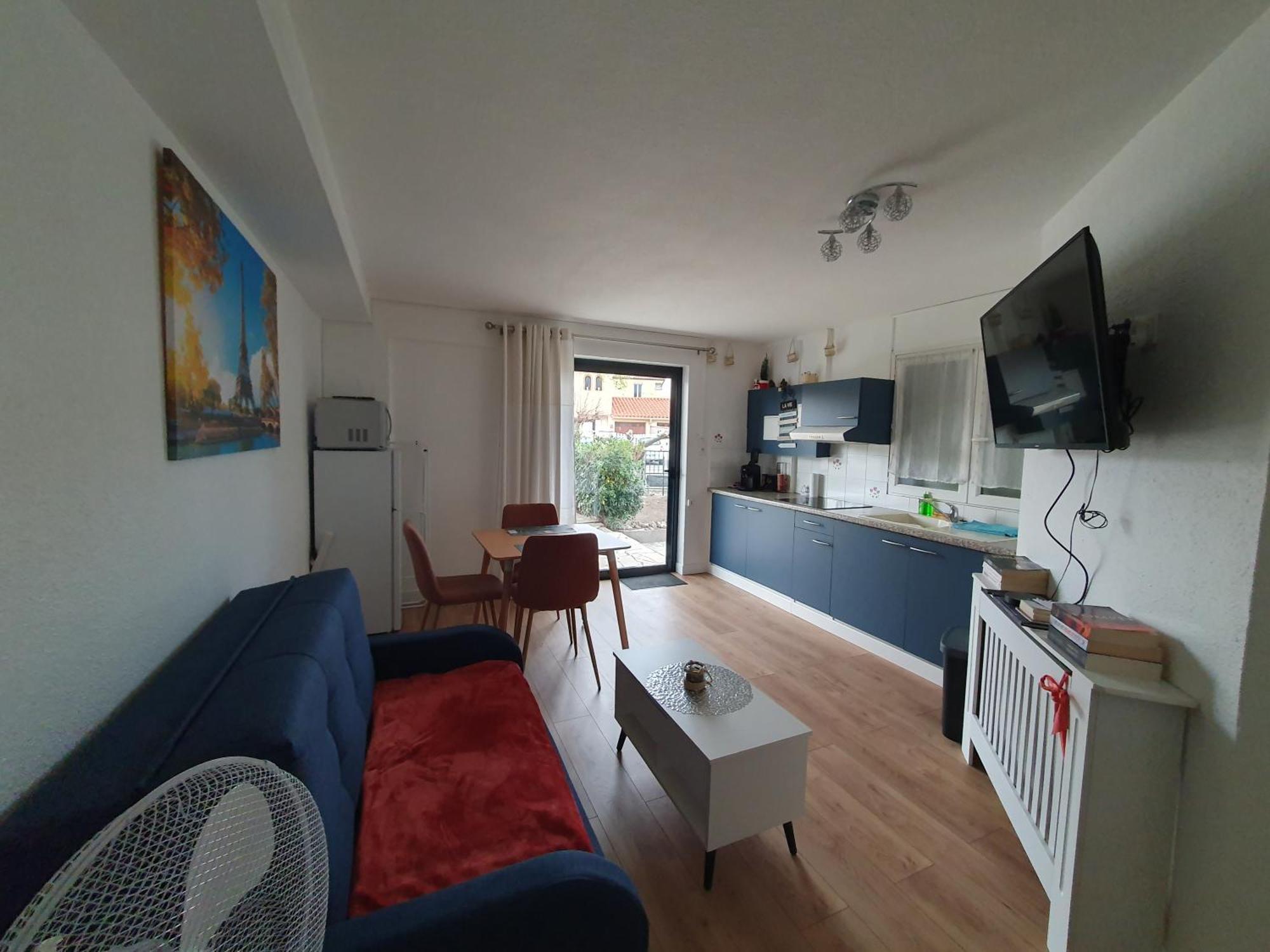 Studio Equipe Et Meuble St Cyprien Saint-Cyprien  Dış mekan fotoğraf